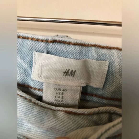 🟣 H&M | White Wash Jeans - Picture 3 of 4